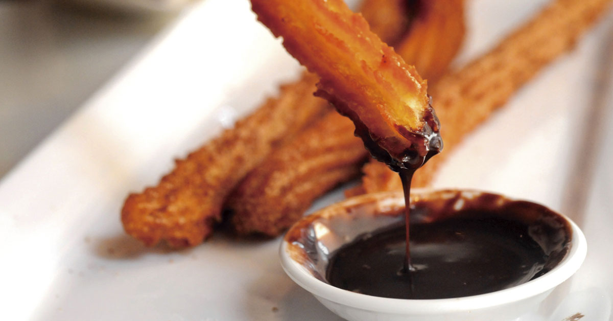 churros con chocolate feria ibiza