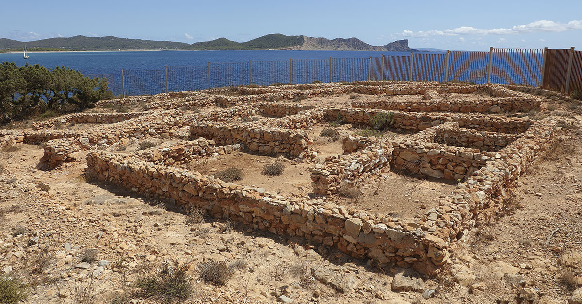 sa caleta poblado fenicio ibiza