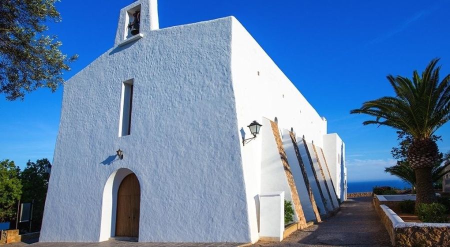 Iglesia de  Es Cubells – Nuestra Sra. del Carmen